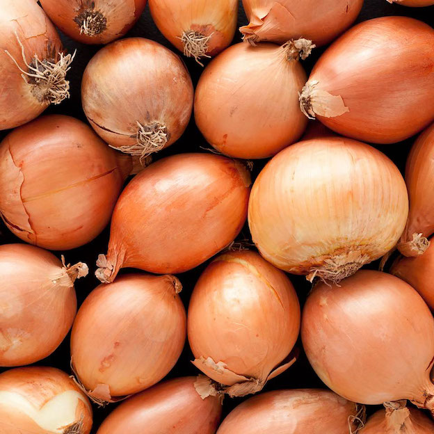 Product: White Onions| APM Fresh Fruit & Vegetable Wholesalers & Importers UK